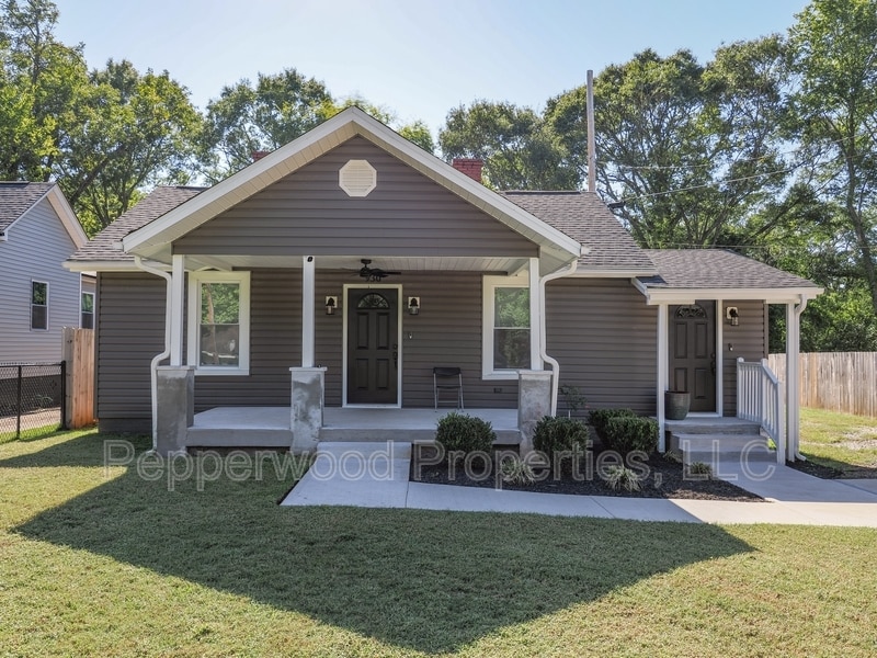 Foto principal - 930 Ansel St