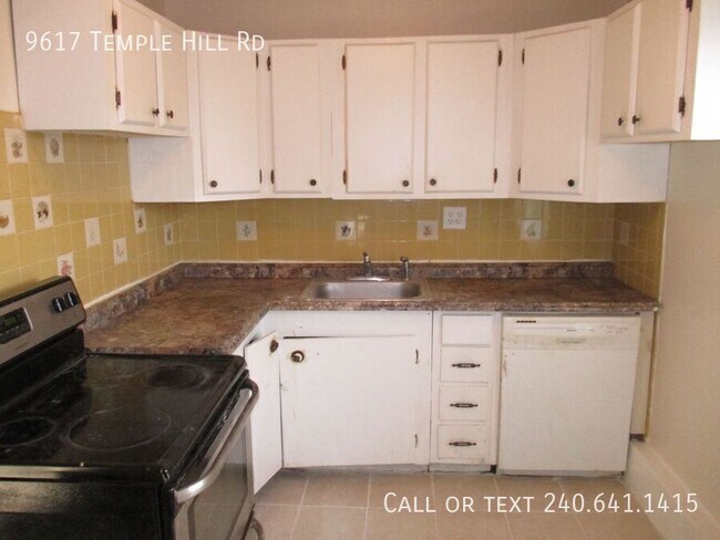 Foto del edificio - 9617 Temple Hill Rd