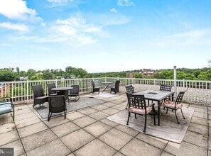 Building Photo - 3901 Tunlaw Rd NW