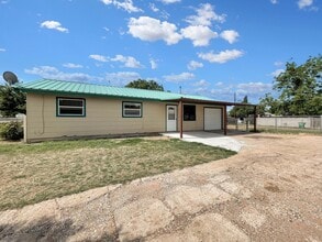 Building Photo - 1517 N Breckon Dr