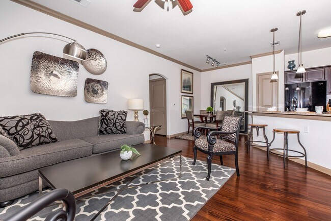 Foto del edificio - Town Creek Village Apartments