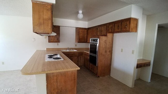 Foto del edificio - 7108 Ming Ave