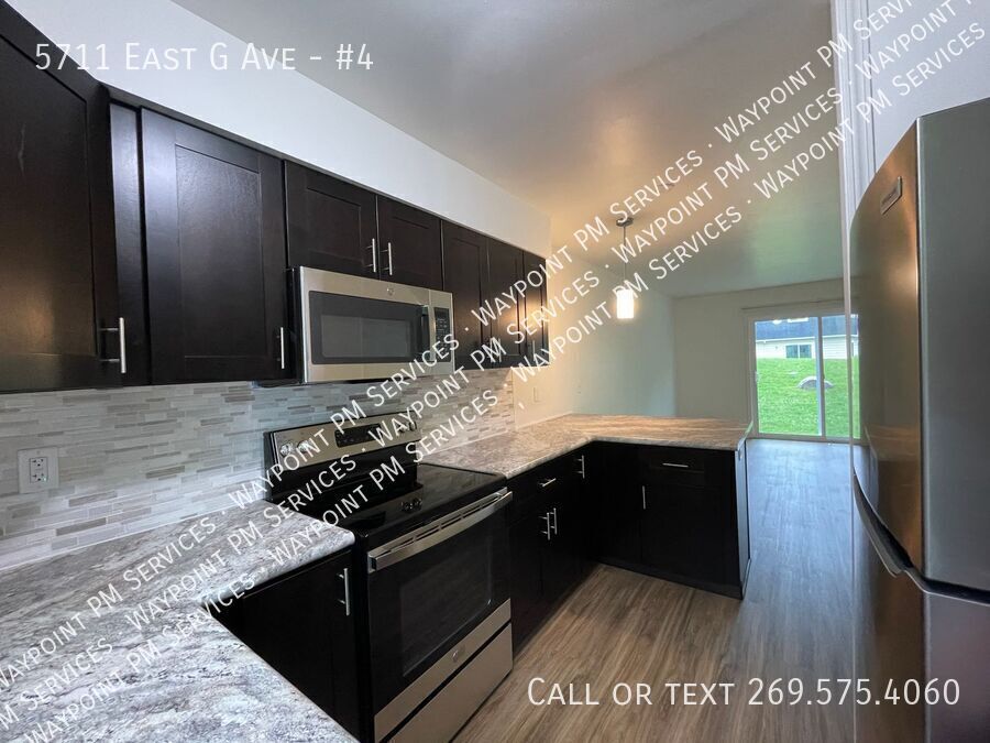 Foto principal - 5711 E G Ave