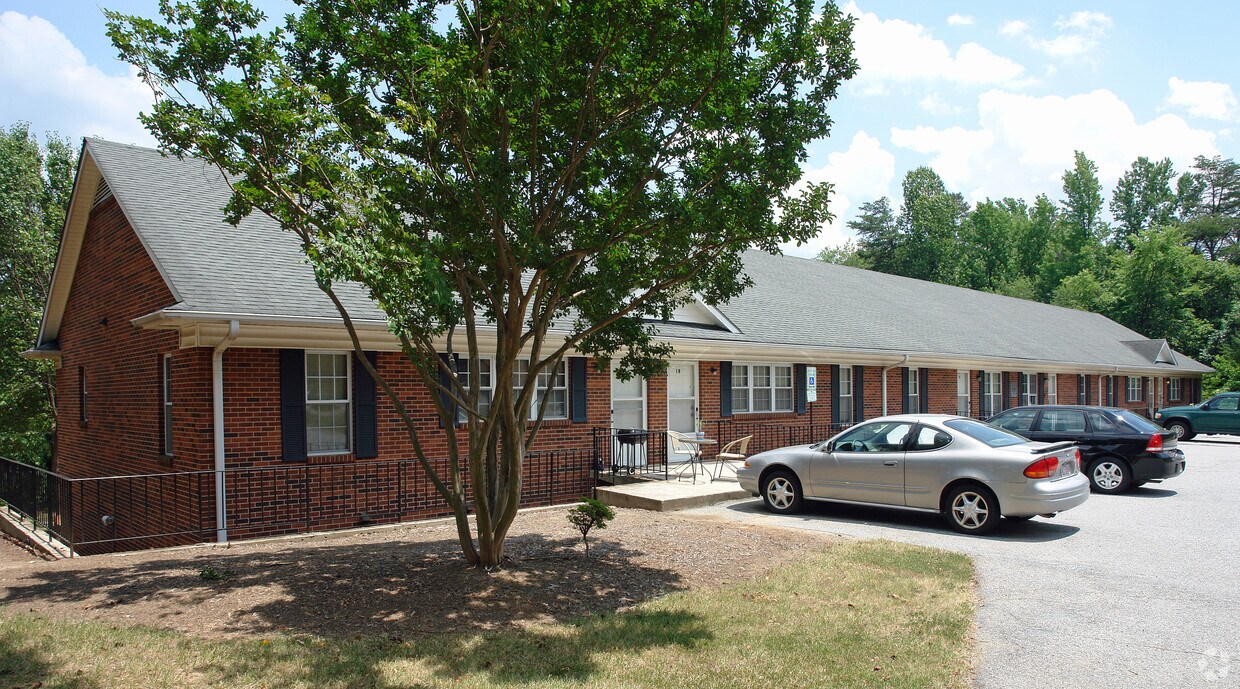Primary Photo - 2314B N Centennial St