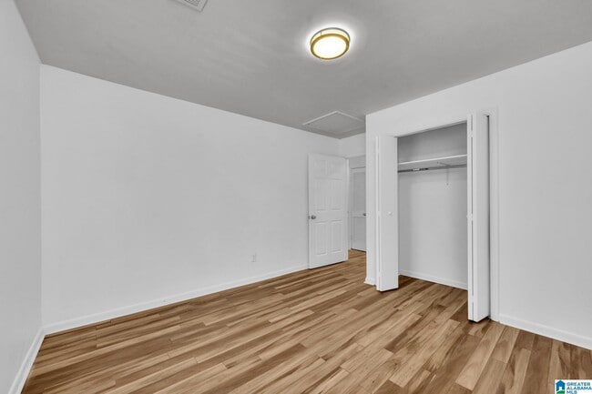 Building Photo - 7728 1st Ave S