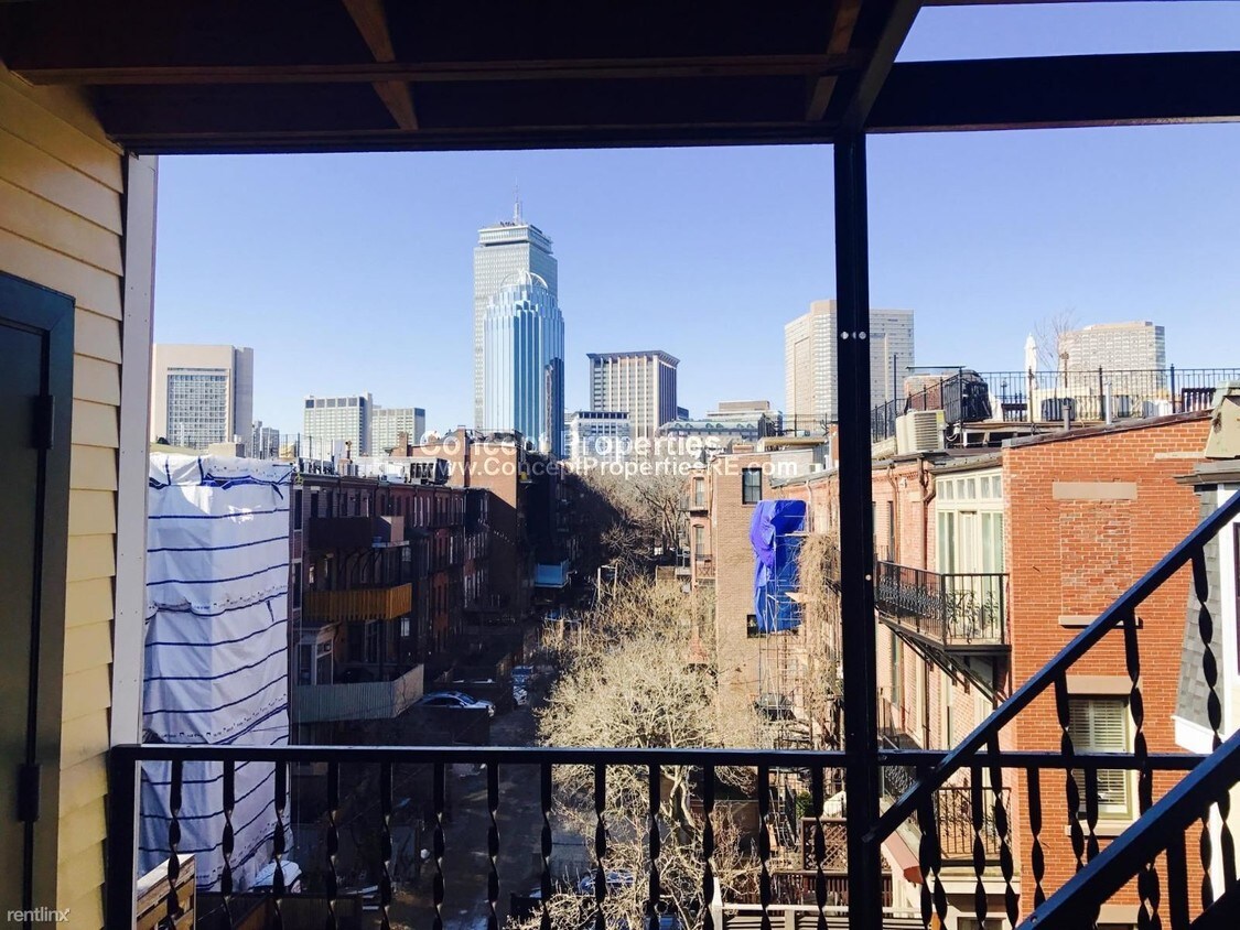 Primary Photo - 2 br, 1 bath Apartment - 661 Tremont St