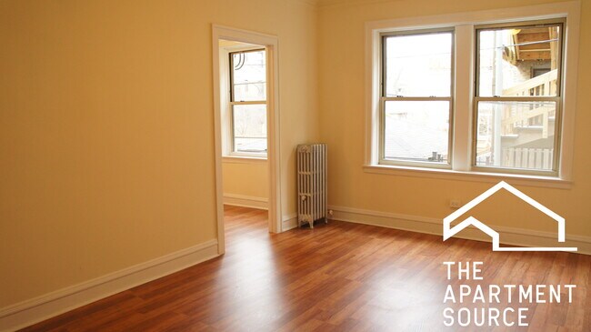 Foto del edificio - 2539 N Sawyer Ave