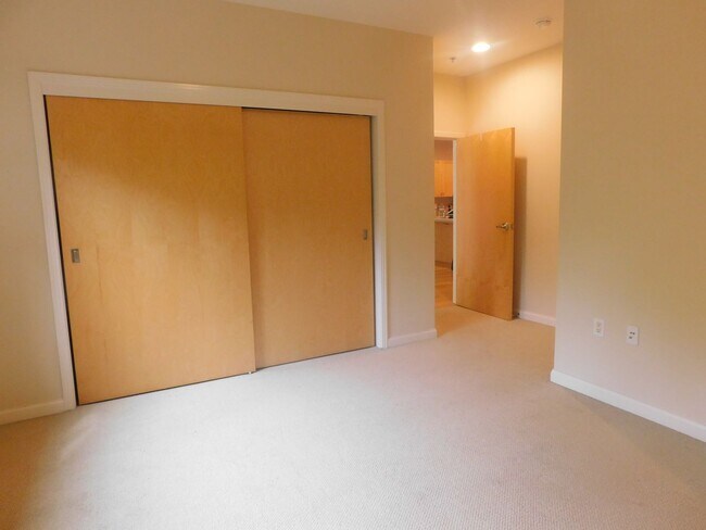 Foto del edificio - Fall Special $300 Off First Full Mo.-Beaut...