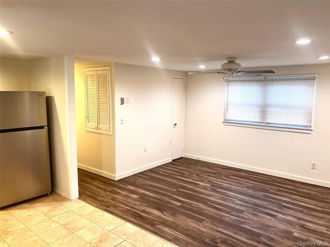 Building Photo - 20 W Belmont St