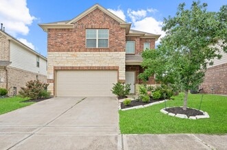 Building Photo - 3530 Vivaldi Dr