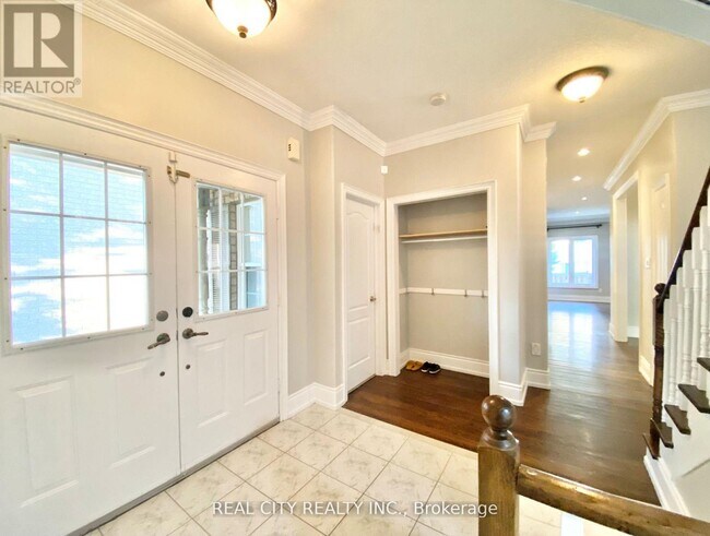 Photo du bâtiment - 830 Old Derry Rd