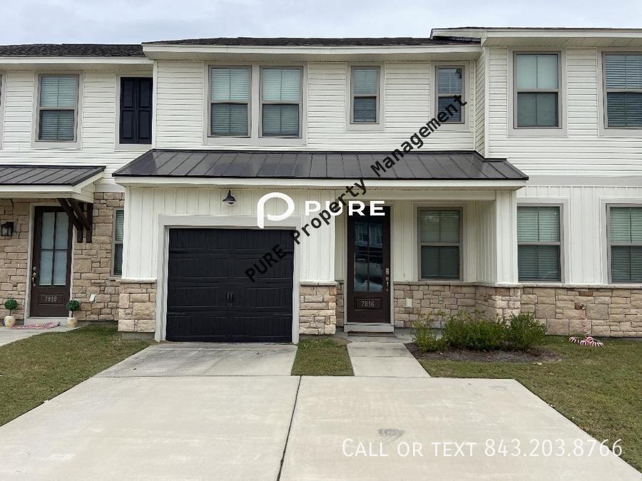 Primary Photo - 3 bed 2.5 bath available now!!! North Char...