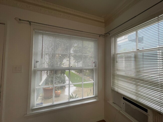 Office area - 328 N Gardner St