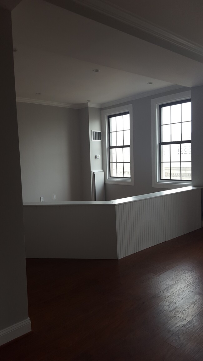 Bedroom - 1 E Chase St
