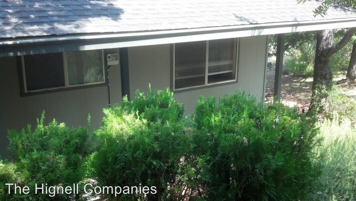 Primary Photo - 2 br, 1.5 bath House - 780 Pioneer Ct.