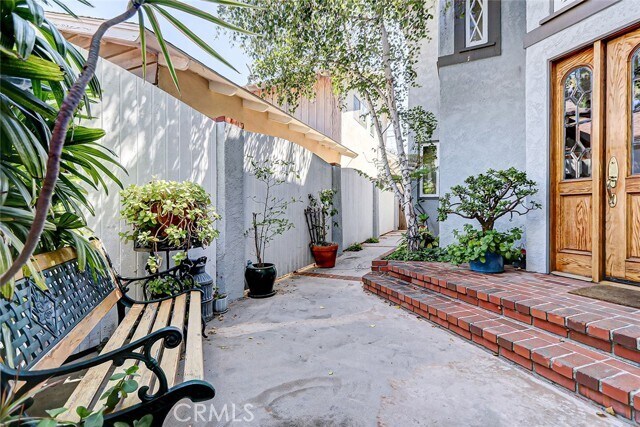 Foto del edificio - 1712 Elm Ave