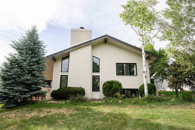 Building Photo - 5630 Hummel Ln