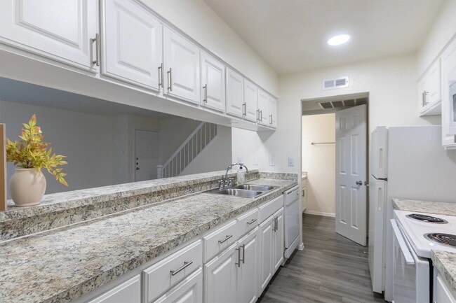 Photo - 6251 Melody Ln Apartment