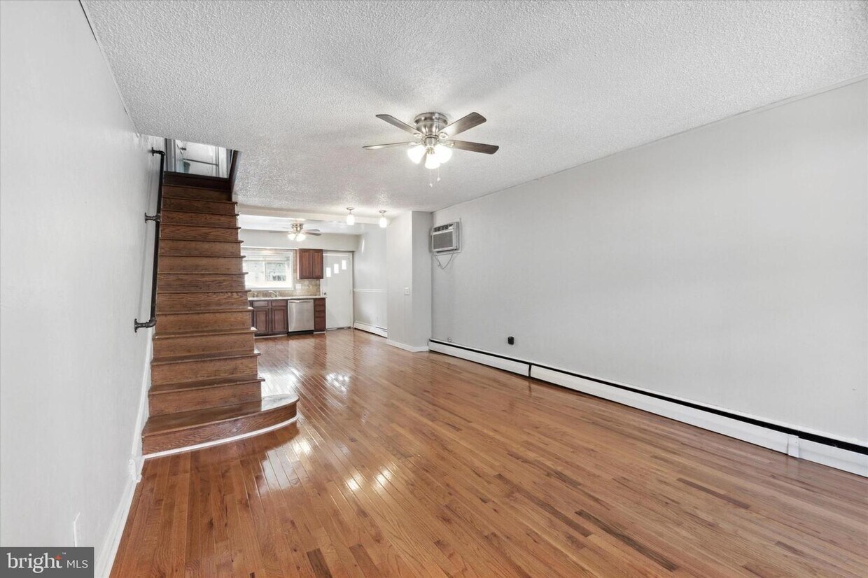 1238 Emily St, Philadelphia, PA 19148 Townhome Rentals in Philadelphia PA