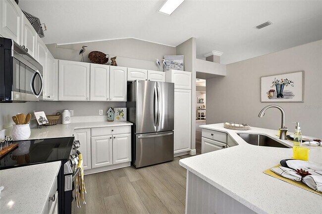 Building Photo - 1520 Impala Pl