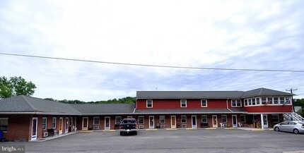 Building Photo - 268 Wilkes St
