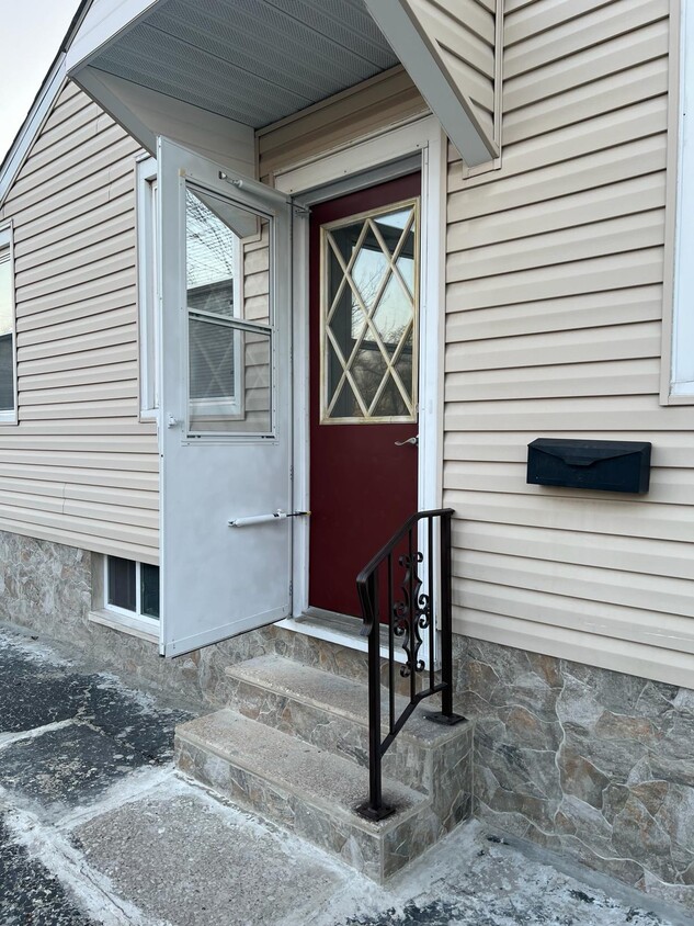 Primary Photo - 210 Kansas Ave
