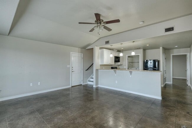 Foto del edificio - 104 Castleberry Ct