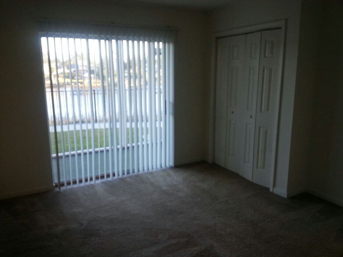 Building Photo - 1st Floor 1 Bedroom Condo in Waterway Village