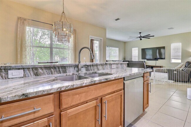 Foto del edificio - 1094 Grove Park Cir