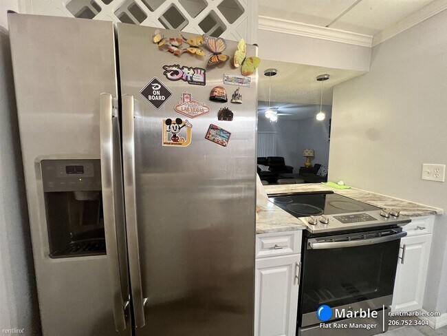 Building Photo - 2 br, 1 bath Condo - 4411 Shady Terrace Ln...