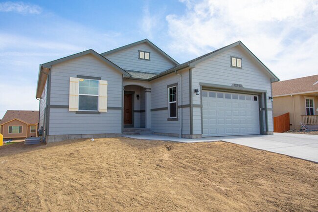 Building Photo - 4714 Hanging Lake Cir
