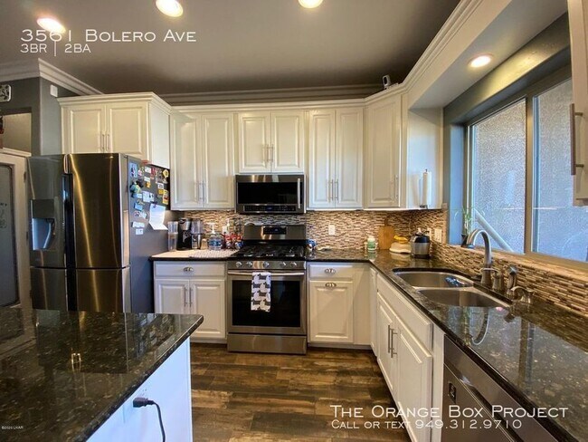 Foto del edificio - 3561 Bolero Ave
