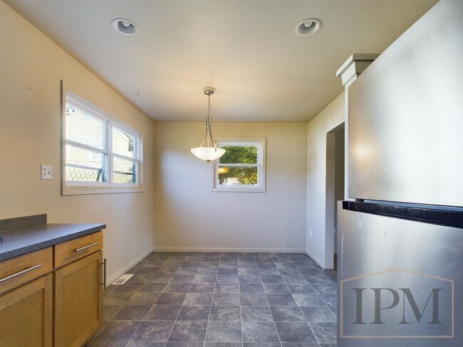 Building Photo - Single Family in Fireside Available Now