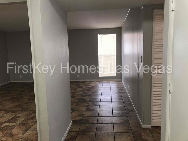 Foto del edificio - 4747 Everman Dr