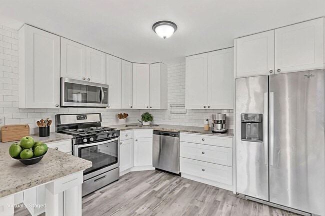 Foto del edificio - College Hill Renovated Home w/4 bdrms