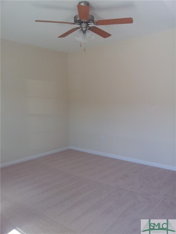 Foto del edificio - 48 Cypress Ln