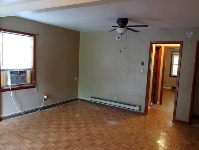 Building Photo - 2152 Dandridge Ave