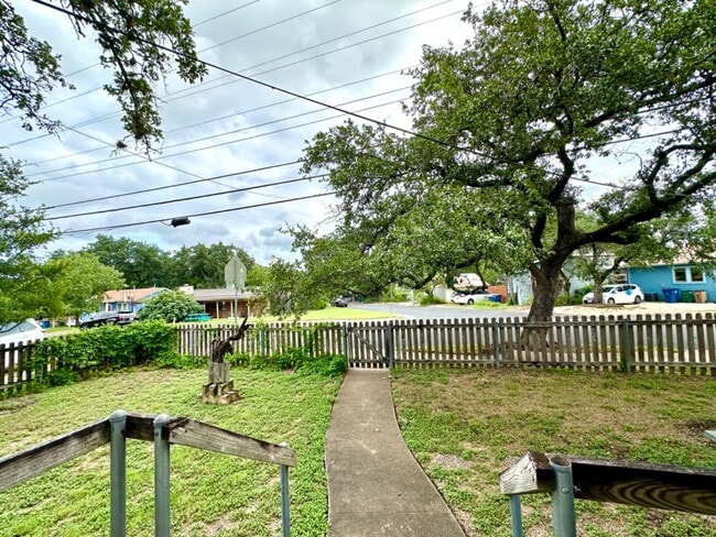 Building Photo - 4812 Ramsey Ave