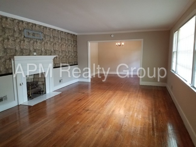 Foto del edificio - 4619 Trenholm Rd
