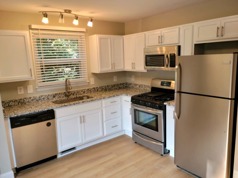 431 Eddy Ln Unit B, Franklin, TN 37064 Room for Rent in Franklin, TN