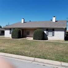 Building Photo - 7723 Brandi Pl