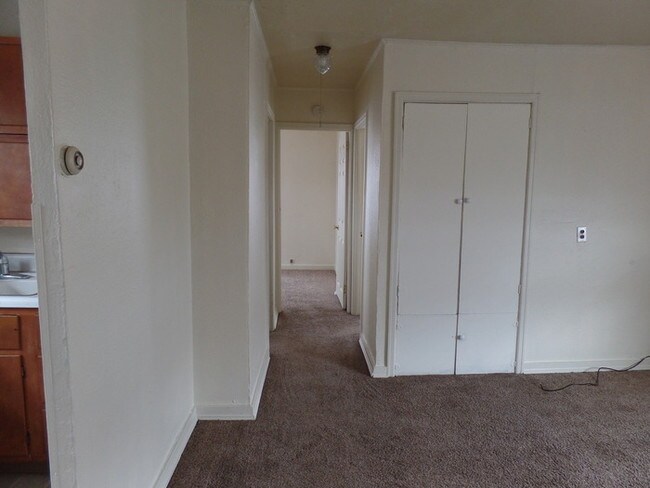 Foto del edificio - 2 Bedroom Apt