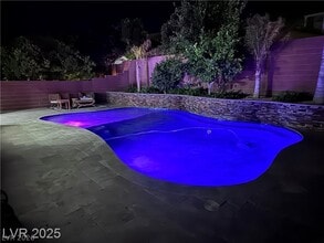 Building Photo - 5873 Skyfall Ct