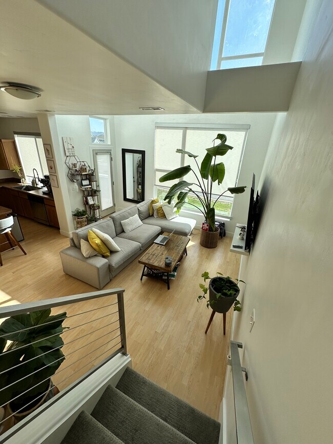 Building Photo - 4538 W South Jordan Pky
