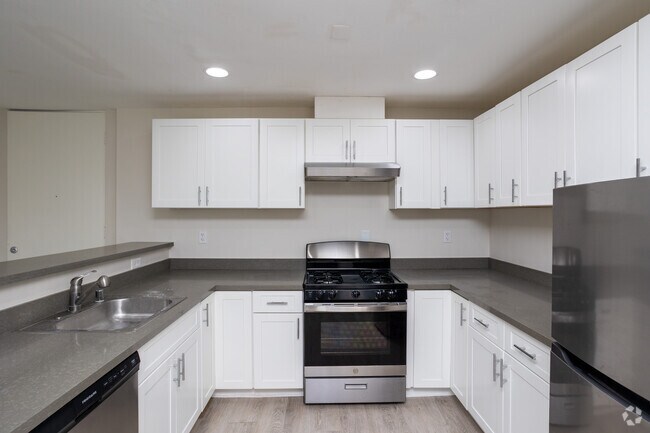 Cocina 2BR 2 BA2 - 932 Maltman Ave.