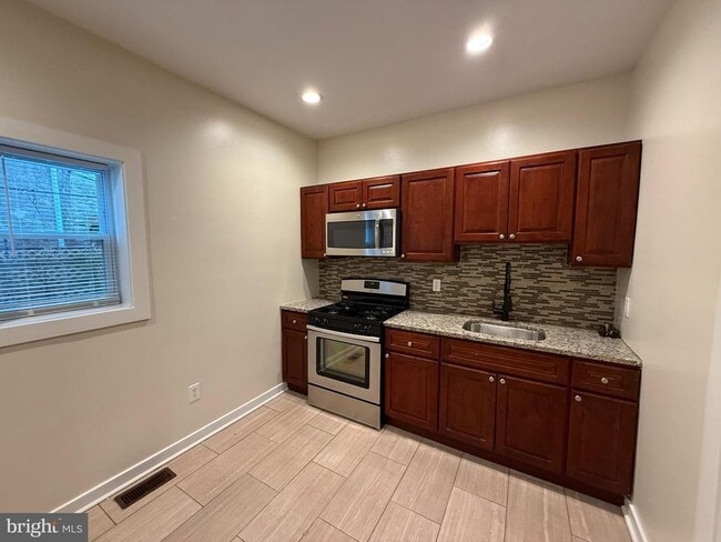 Foto del edificio - 1304 N 25th St