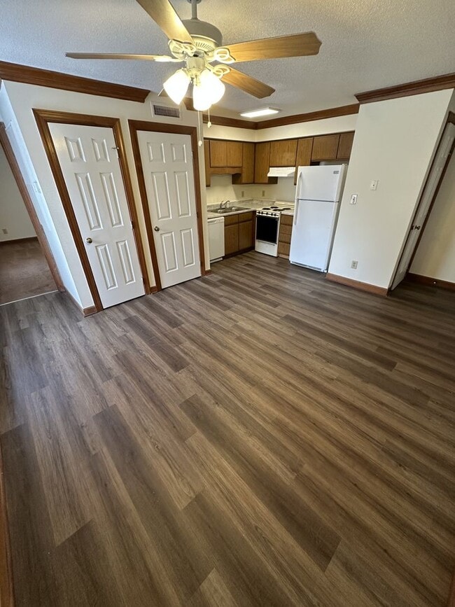 Foto del edificio - 1 Bedroom 1 Bathroom Condo!