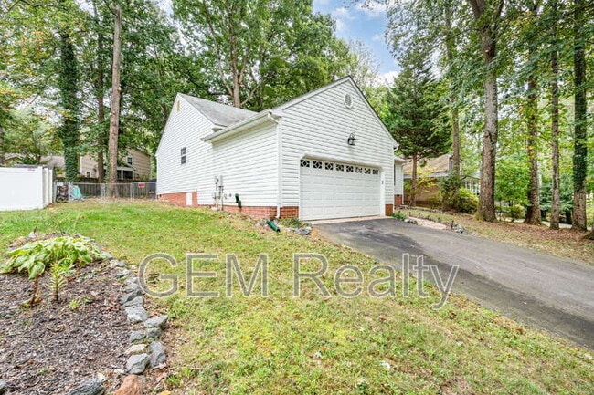 Foto del edificio - 11609 Silverleaf Ln