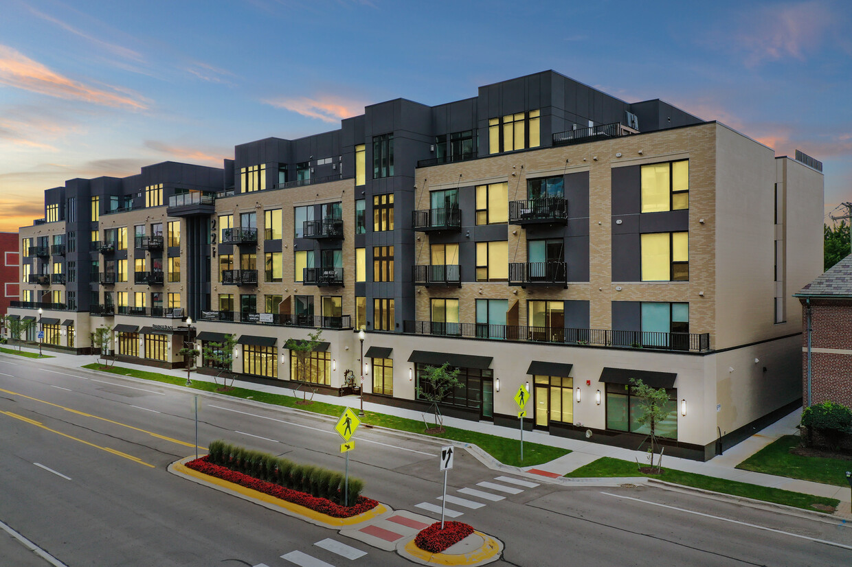 Twilight- Fachada del hotel - Billings Place Luxury Community