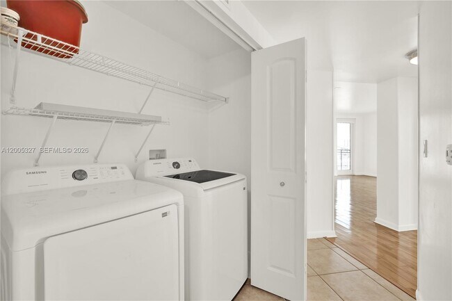 Foto del edificio - 7350 SW 89th St